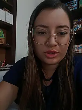 LunaDiaz999's Webcam Show