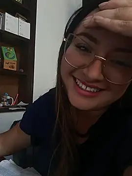 LunaDiaz999's Live XXX Chat