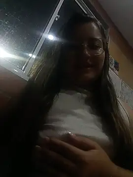 LunaDiaz999's Live XXX Chat