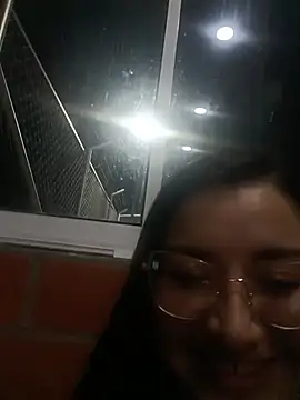 LunaDiaz999's Live XXX Chat