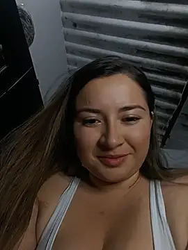 LunaDiaz999's Live XXX Chat