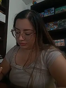 LunaDiaz999's Live XXX Chat
