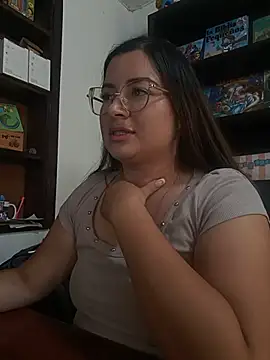 LunaDiaz999 Webcam Show
