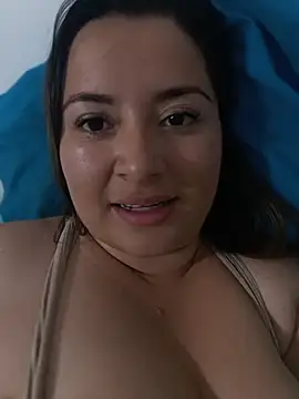 LunaDiaz999's Live XXX Chat