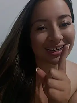 Chatroom XXX en direct de LunaDiaz999