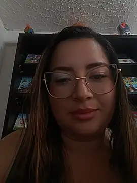LunaDiaz999's Live XXX Chat