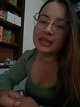 LunaDiaz999 élő XXX-chatje
