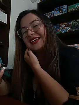 LunaDiaz999's Live XXX Chat