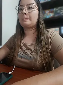 LunaDiaz999's Live XXX Chat
