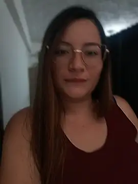 LunaDiaz999's Live XXX Chat