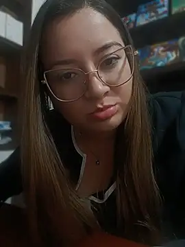 LunaDiaz999's Live XXX Chat