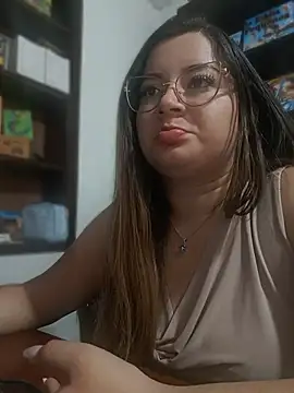LunaDiaz999's Live XXX Chat