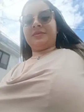 LunaDiaz999's Live XXX Chat