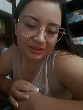 Chat XXX en directo de LunaDiaz999