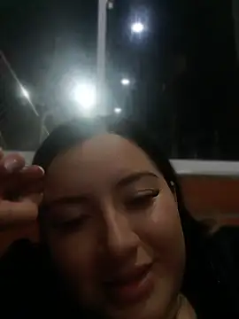 LunaDiaz999's Webcam Show