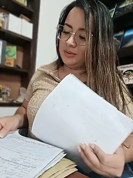 LunaDiaz999's Webcam Show