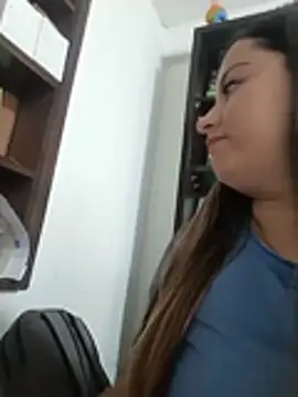 LunaDiaz999 Webcam-Show