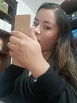 LunaDiaz999 live XXX chat