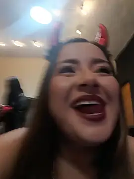 LunaDiaz999's Webcam Show