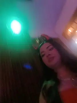 LunaDiaz999 Webcam Show