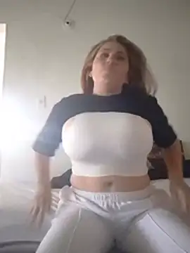 Chat XXX en directo de SasshaSmith