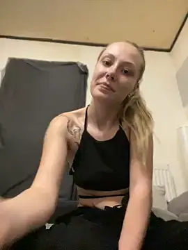 Shelly-Marie 网络视讯表演