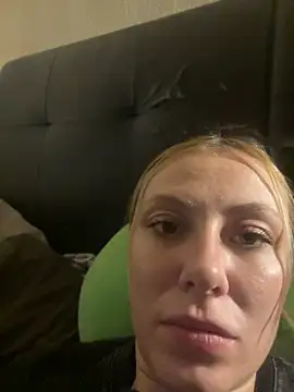 Shelly-Marie Webcam Show