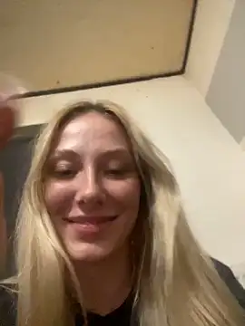 Shelly-Marie Webcam Show