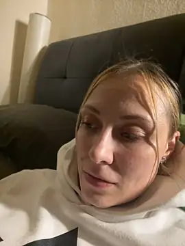 Shelly-Marie Pertunjukan Webcam