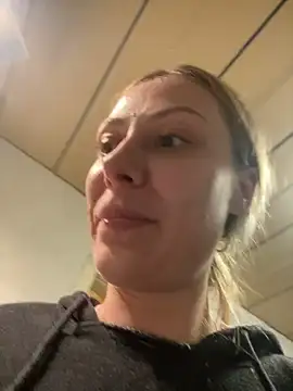 Chat XXX en directo de Shelly-Marie