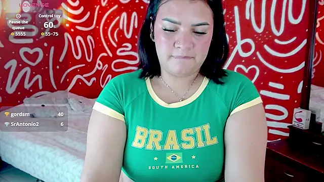 elumi_2's Webcam Show
