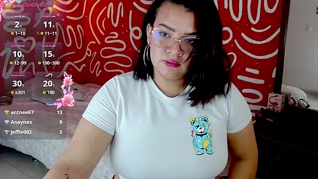elumi_2 Chat XXX live