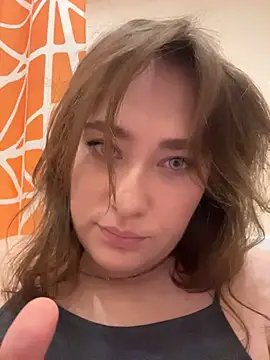 Pokazy przed kamerką – RussianFuck777