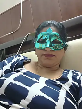 Arck_Royalgirl Show in webcam