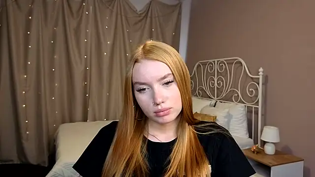 Sophia__Bailey Adlı Modelin Canlı XXX Sohbeti