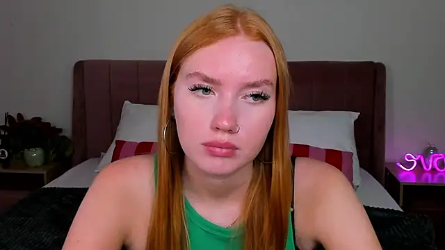 Sophia__Bailey Adlı Modelin Web Kamerası Şovu