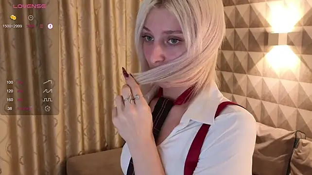 HarleeMcIntosh Show Webcam