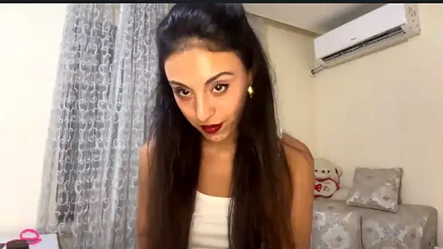 AndreaZona Adlı Modelin Web Kamerası Şovu