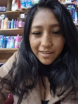 Chat +18 de Angy_d4 ao vivo