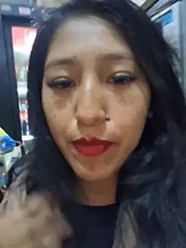 Angy_d4 Adlı Modelin Canlı XXX Sohbeti