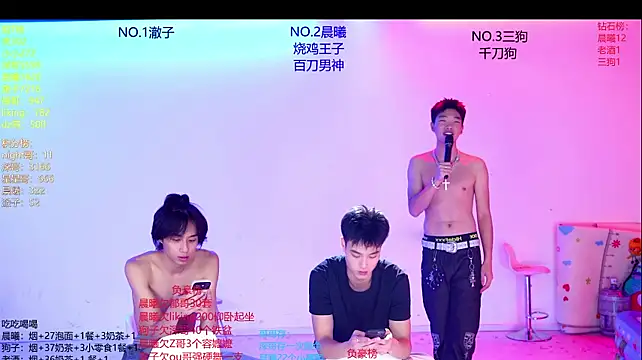Show modela Heartbroken-boys na web-kameri