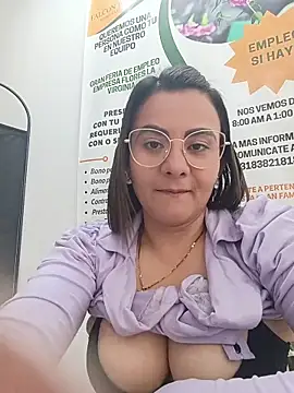 _Melisa-1 Show in webcam