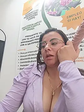 _Melisa-1's Live XXX Chat