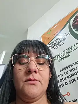 _Melisa-1n Webbikameraesitys