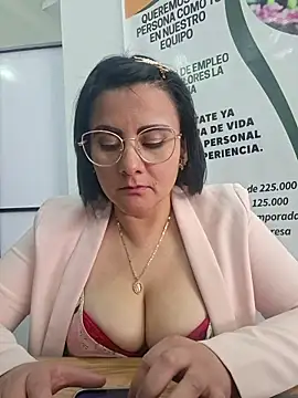 _Melisa-1 Adlı Modelin Canlı XXX Sohbeti
