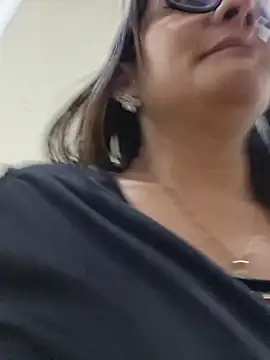 Chat +18 de _Melisa-1 ao vivo