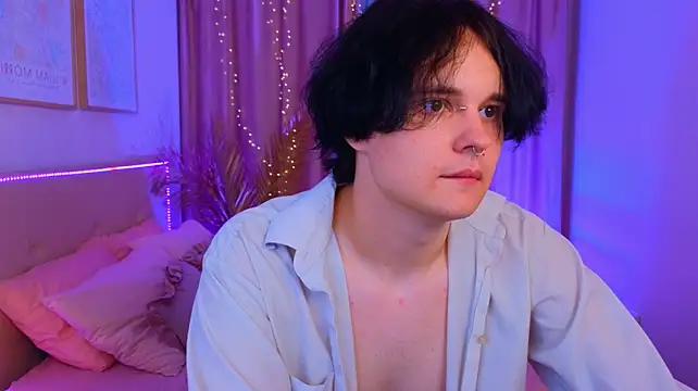 Gothic_Tom_ Show in webcam