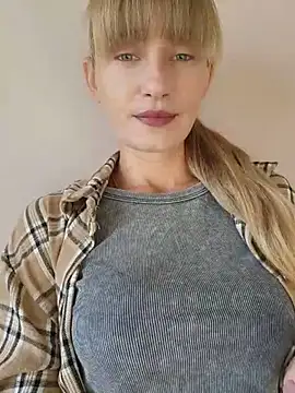 EmmaSwan077 Webcam-Show