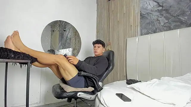 dark_ay Webcam show
