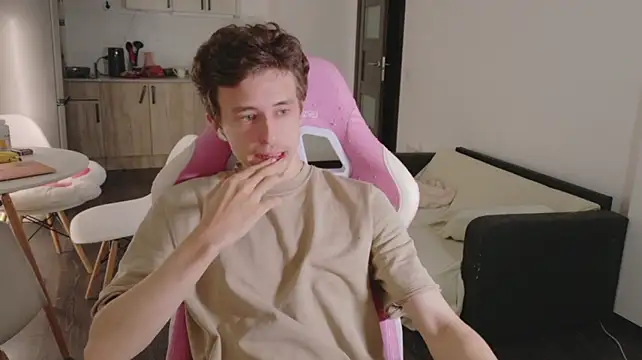 BlankAshot1 Webcam-Show